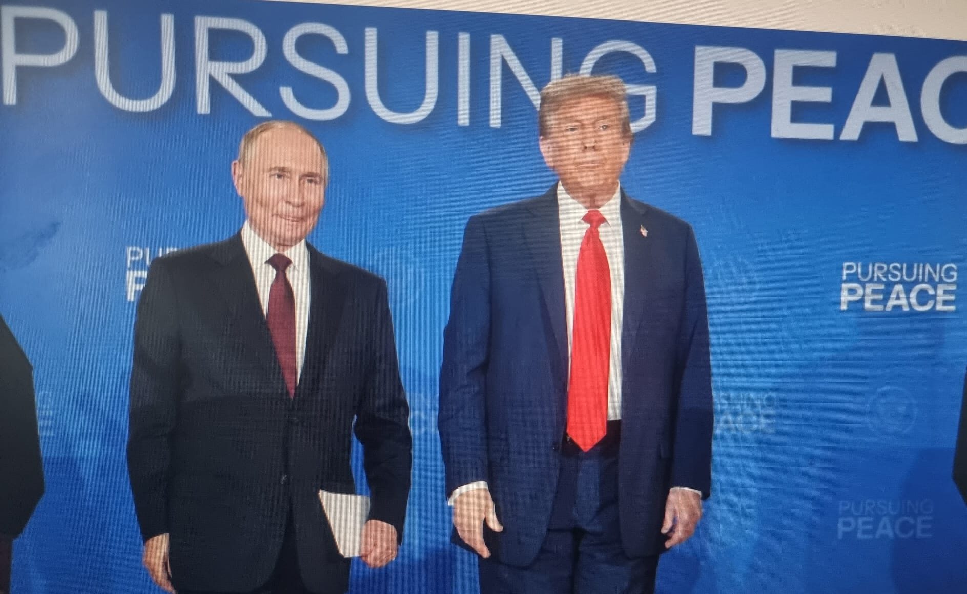 Liderii europeni analizează întâlnirea Trump-Putin