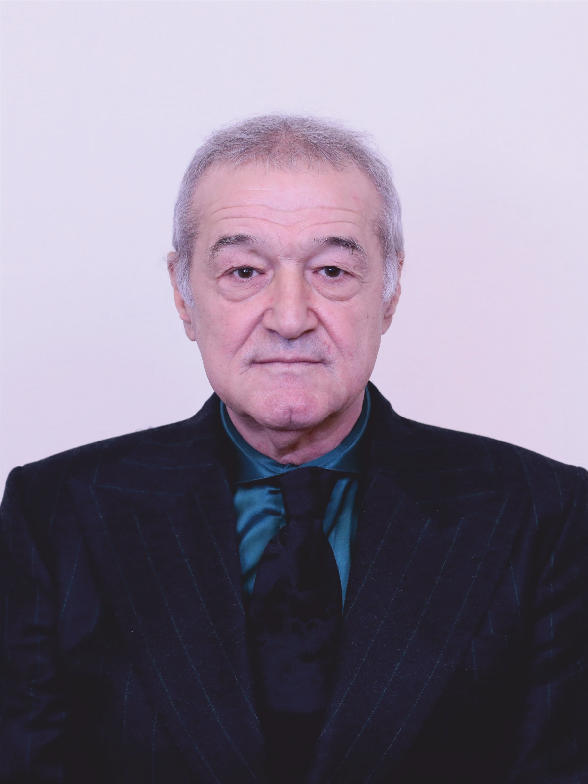 Becali cere să fie ascultat