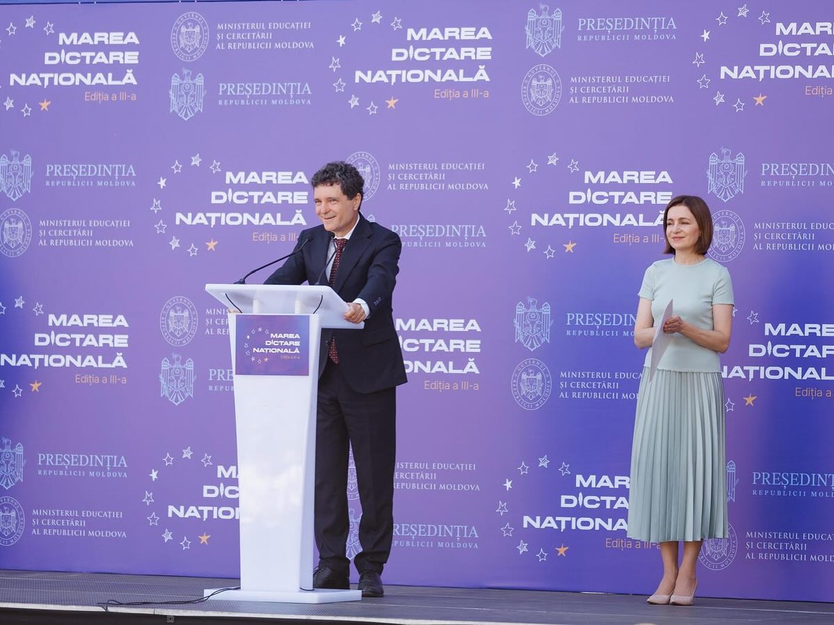 Nicușor Dan, la ”Marea Dictare Naţională” de la Chişinău: N-ar fi rău să o copiem şi noi