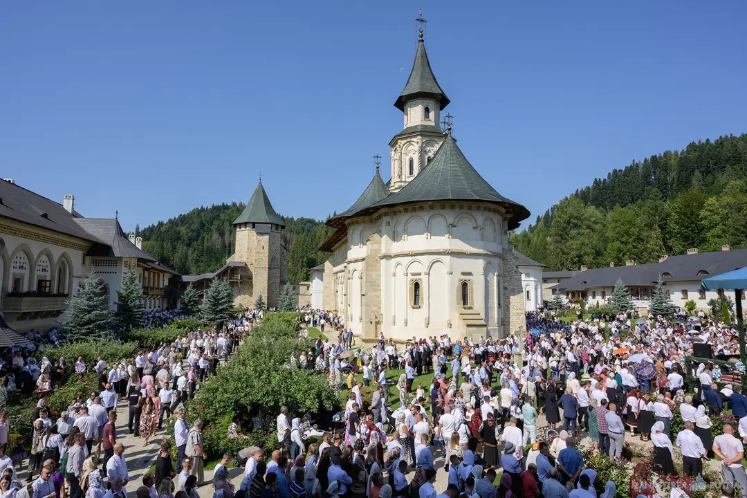 Îndemn la rugăciune pentru românii din Cernăuți