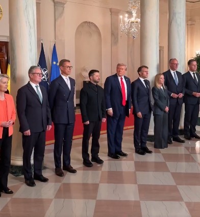 Macron, cu mâna pe trăgaci, dacă negocierile eșuează