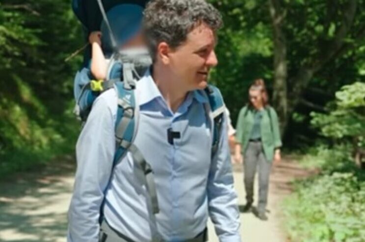 Nicușor Dan dezinvolt, în atmosferă festivă