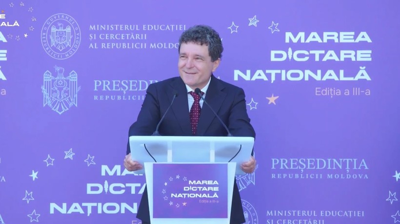 Nicușor Dan, poză cu ispita de la „Insula Iubirii”