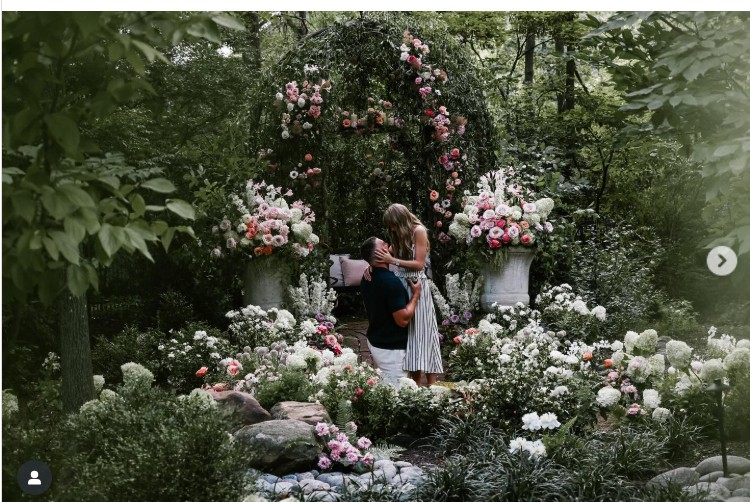 Taylor Swift s-a logodit. Trump a reacționat