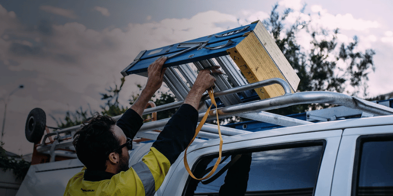 Cum alegi un vehicul potrivit pentru transportul echipamentelor tale