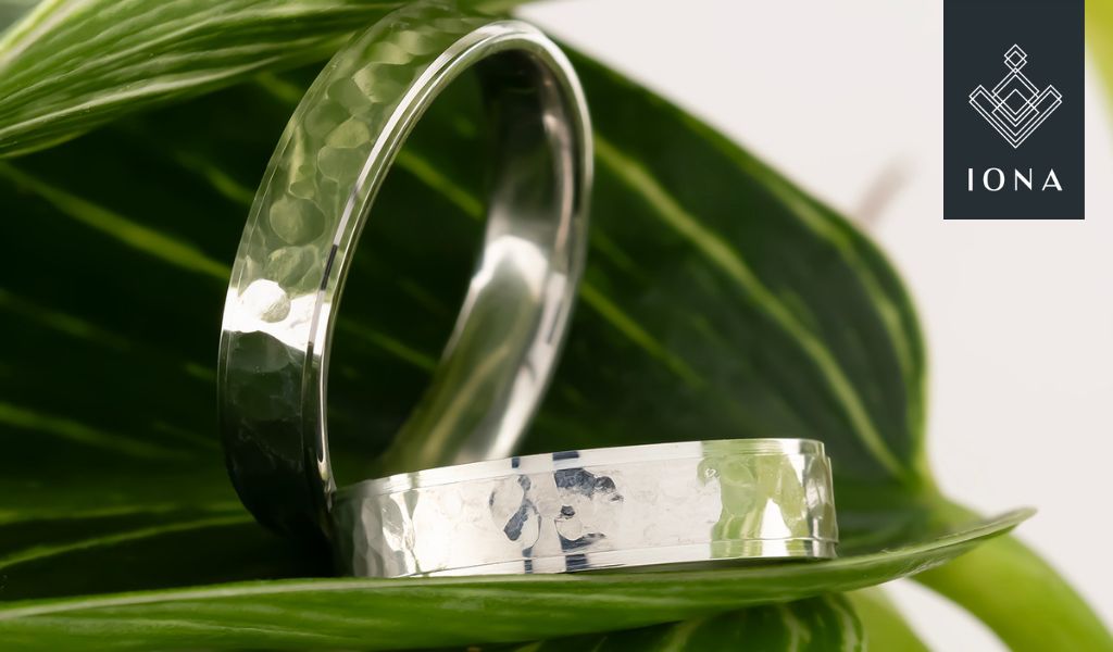 Atelier românesc de bijuterii din aur