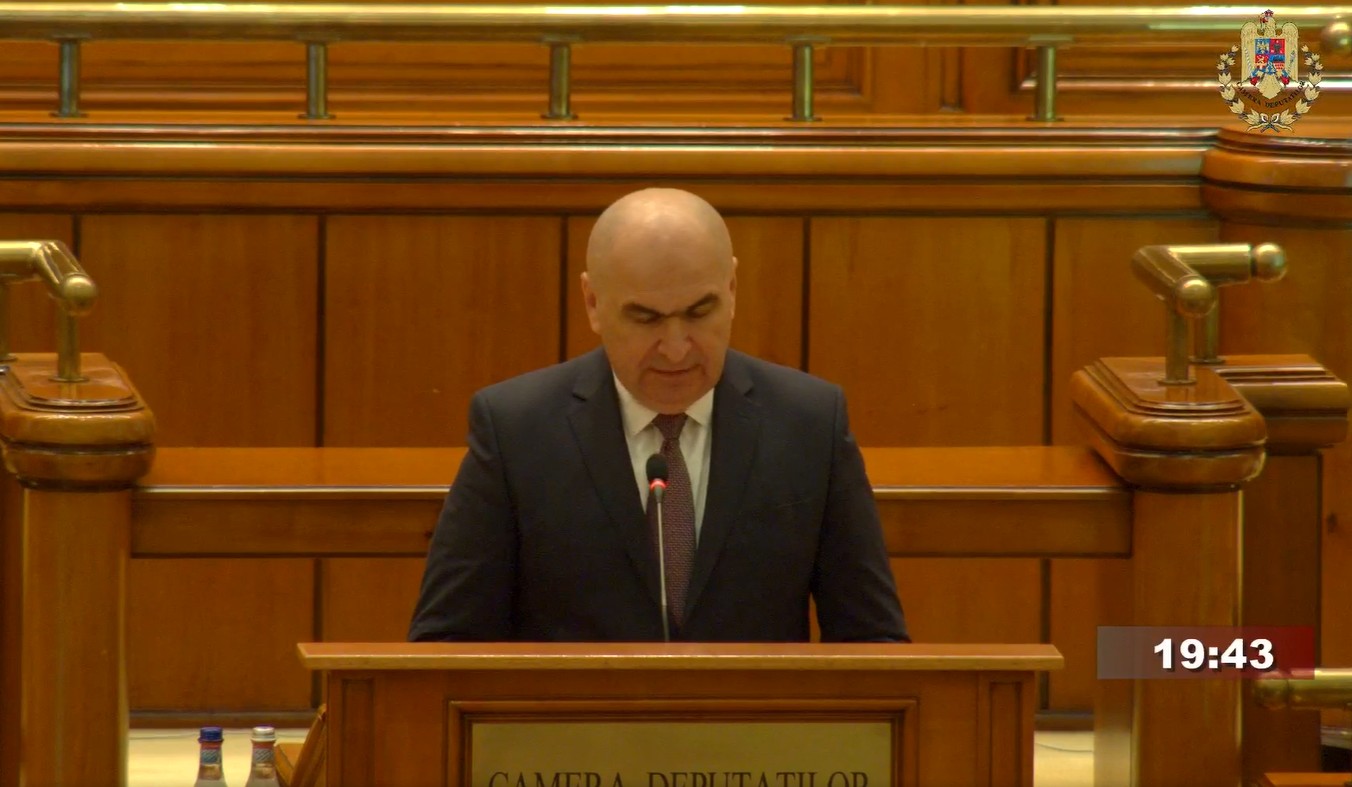 Bolojan crede că opoziția e un fel de ”Gică Contra„