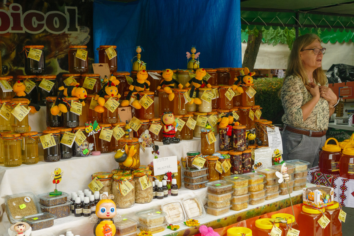 (Fotoreportaj) Acolo unde curge nectarul