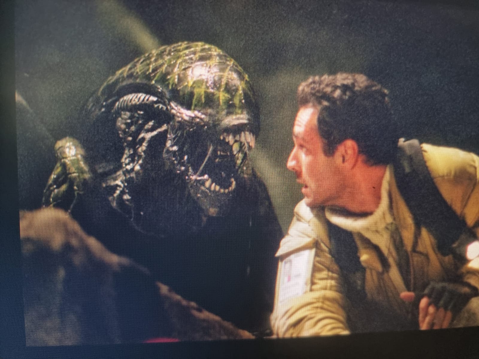 Vorbe de star. Tinerii ”să privească oamenii în ochi, nu în ecran„