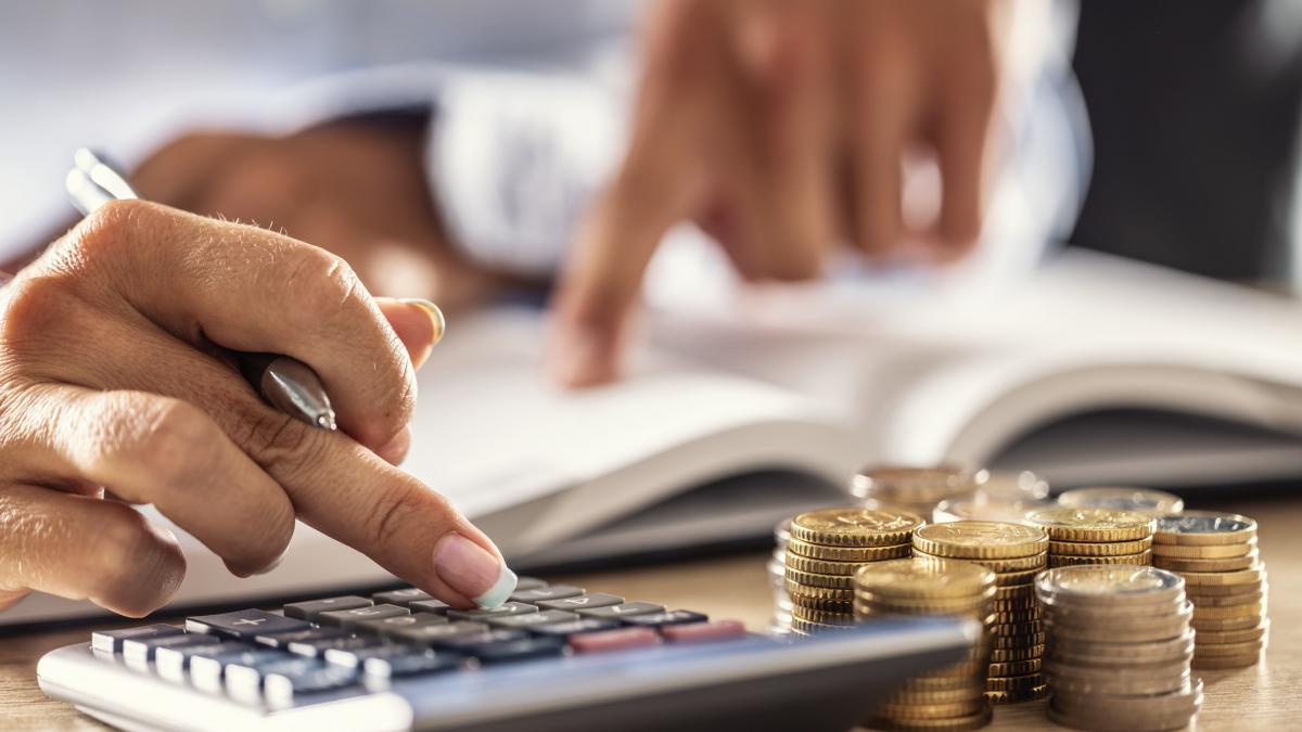 Coaliția păstrează impozitul minim pe cifra de afaceri a multinaționalelor