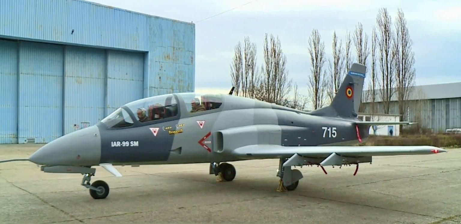 IAR 99: Modernizare blocată, Avioane Craiova în pericol financiar