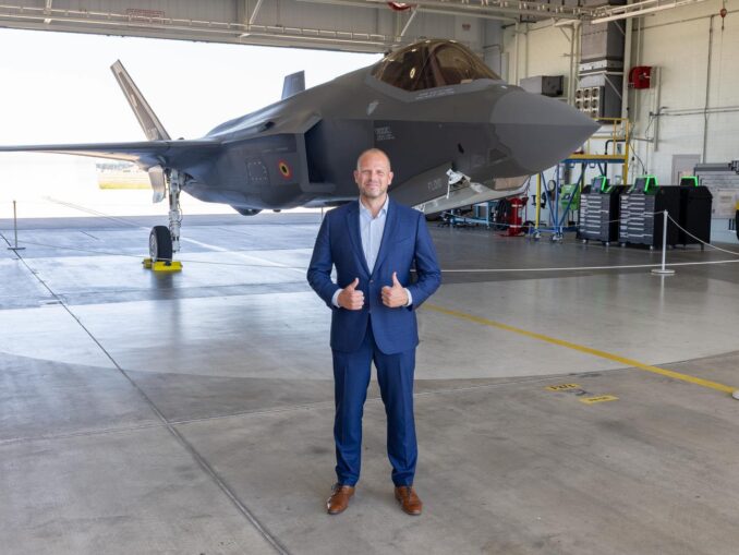 Ministru european, numit „imbecil” de Dmitri Medvedev