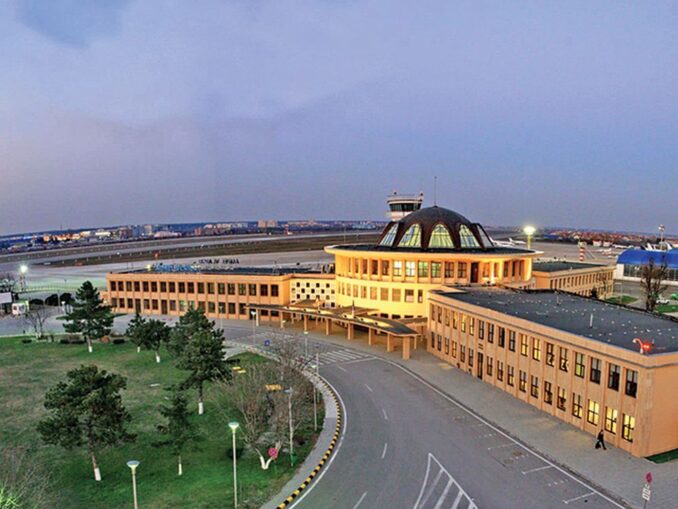 Incident la Aeroportul Băneasa. Un avion a ieșit de pe pistă