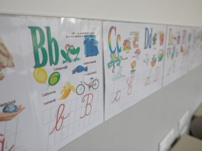 Școală desființată și reînființată din cauza lipsei internetului