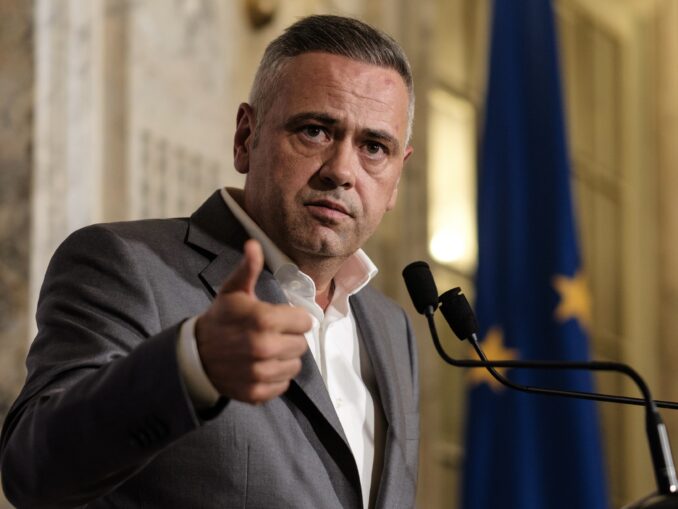 Ministrul Agriculturii: „Carrefour nu va pleca din România”