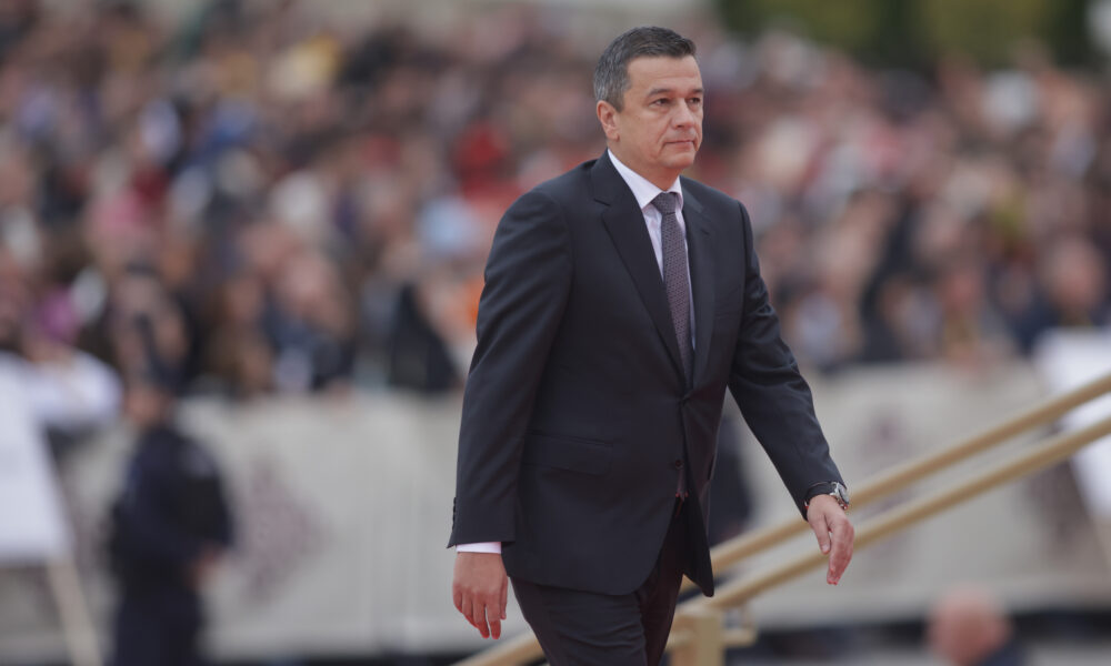 Sorin Grindeanu, numit „pațachină cu pene” de un fost ministru