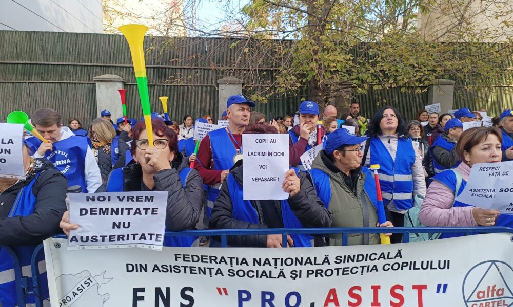 Sindicatele amenință cu greva generală din cauza austerității bugetare