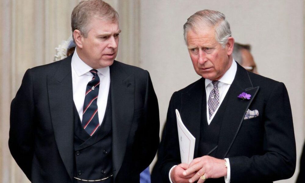 Regele Charles îi retrage Prințului Andrew titlurile şi reşedinţa