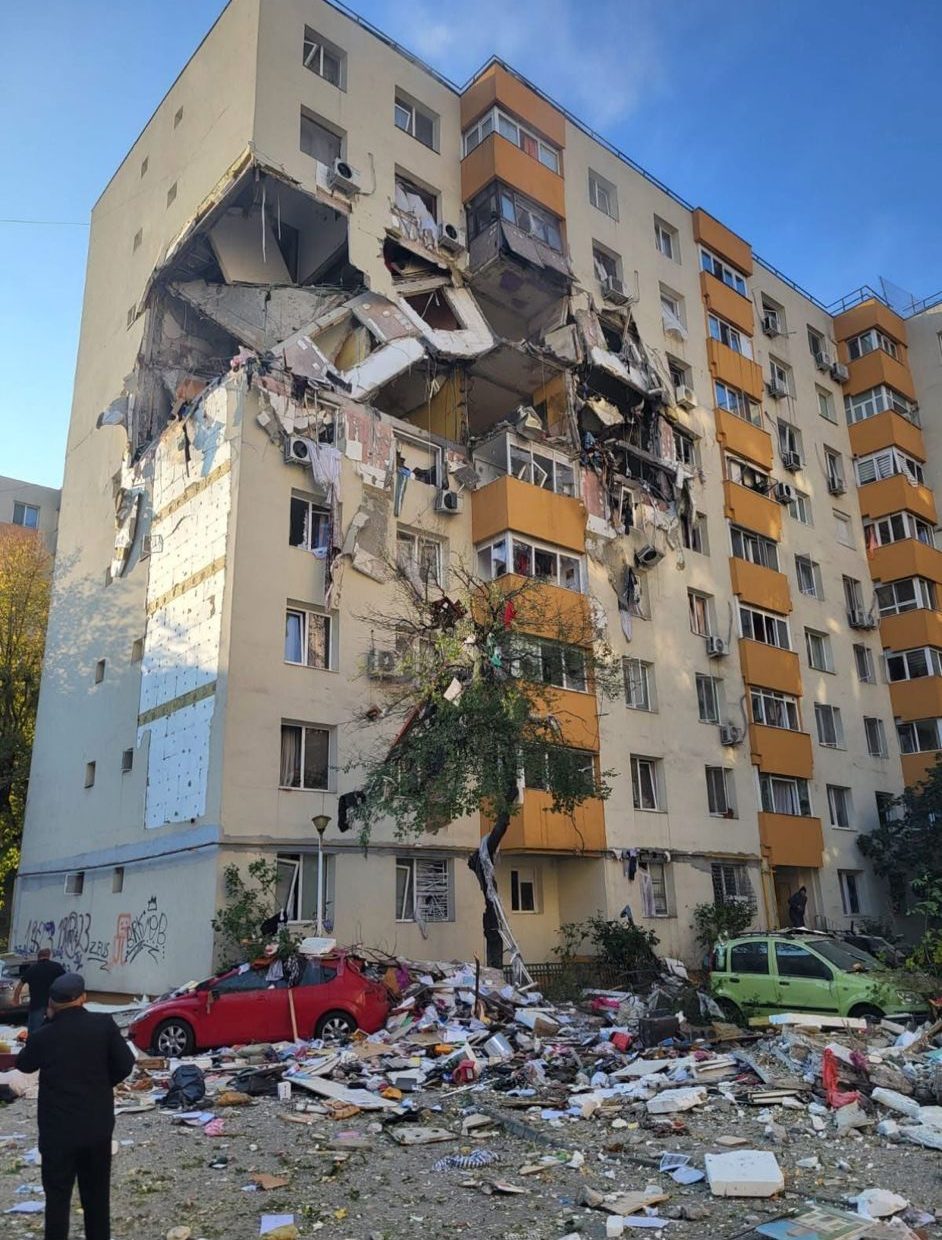 După explozia din Rahova, 32 de bucureşteni sunt în drum spre hotel