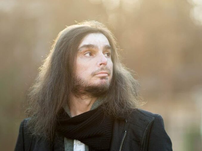 Povestea lui Alex Penescu, rănit în incendiul de la Colectiv