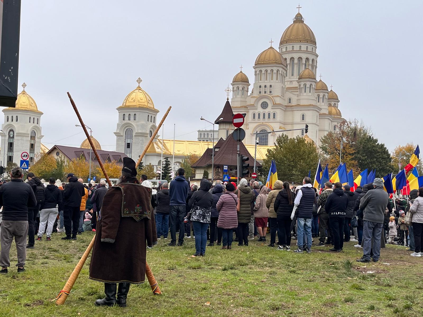 Controversele din spatele imnului legionar. Cum se apără BOR. Cine a scris versurile
