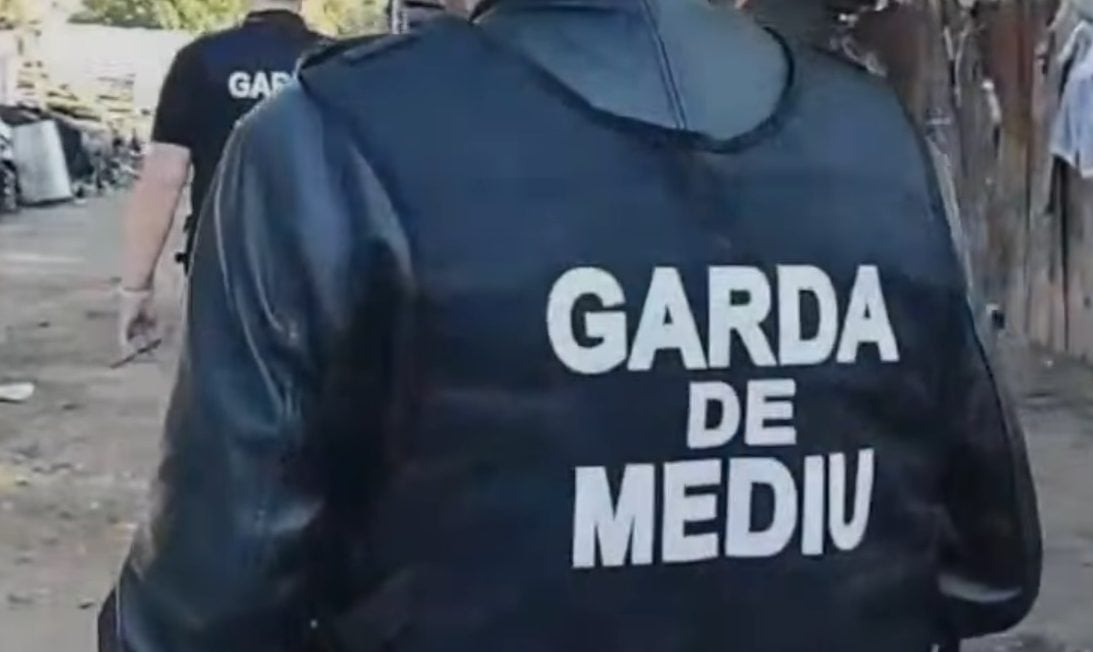 Incendierea unor cadavre de animale, reclamată de Garda de Mediu