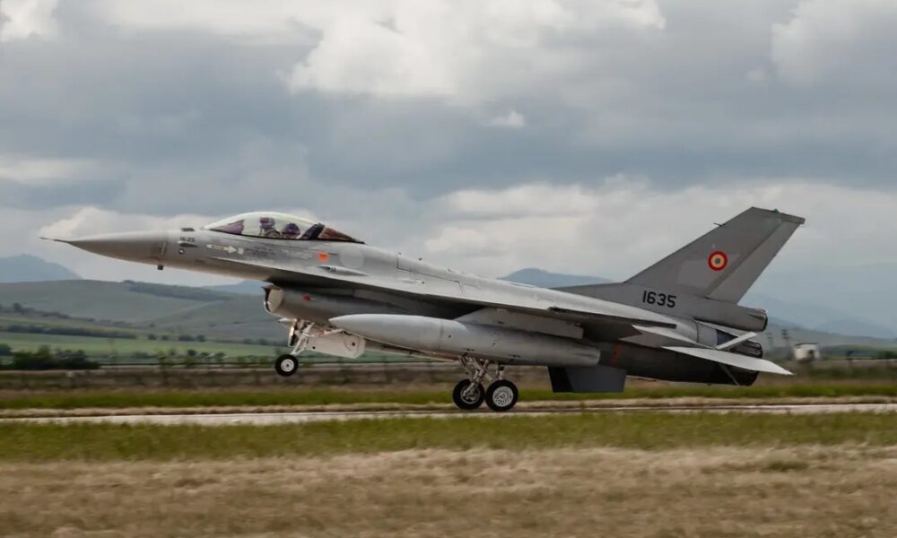 Avem încǎ o escadrilă de aeronave F-16 Fighting Falcon care execută misiuni de Poliţie Aeriană 
