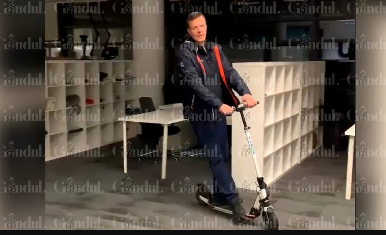 Moșteanu, comandat de trotinetă