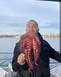 Două vedete cumplite: Mutu și Pescobar