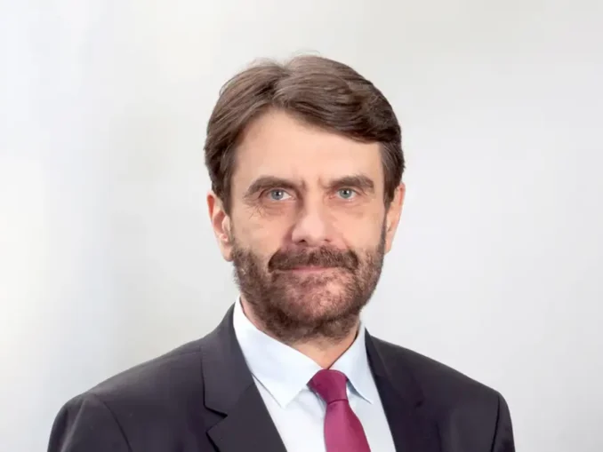 Jurnalistul Robert Schwartz, propunerea USR pentru șefia Radioului Public