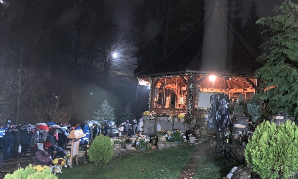 Reportaj. Sf. Arsenie de la Prislop, ultimul omagiu de la mormânt