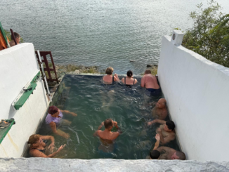 Miracolul natural de lângă Hârșova. „Băile Puturoasa”, locul unde oamenii caută vindecarea