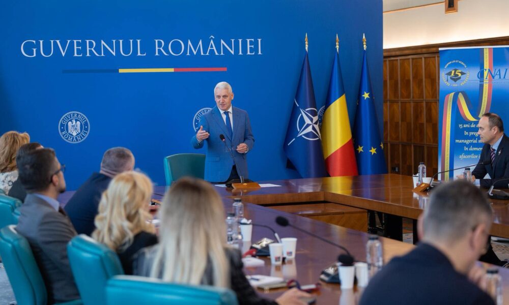 Șefia AEP. 20 de ani de politruci instalați să păzească alegerile – ANALIZĂ