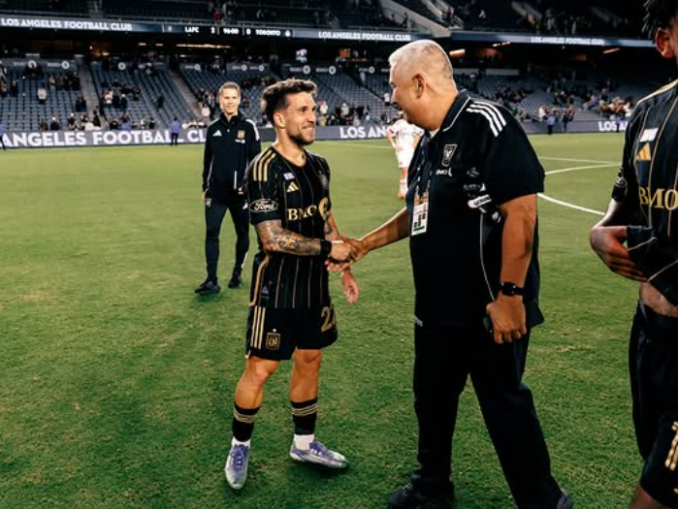 Alex Băluță, pus pe liber de LAFC după doar 14 minute