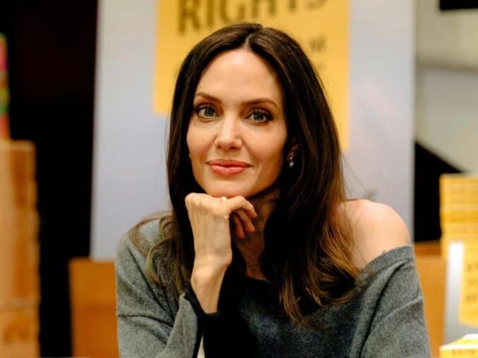 Șoferul Angelinei Jolie, recrutat de armata ucraineană