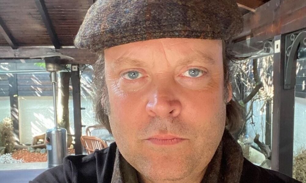 Jurnalistul Charley Ottley a obținut cetățenia română. Îl recomandă reclama pentru România