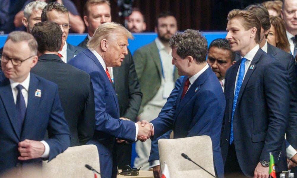 ANALIZĂ Cum îi poate câștiga România atenția lui Trump