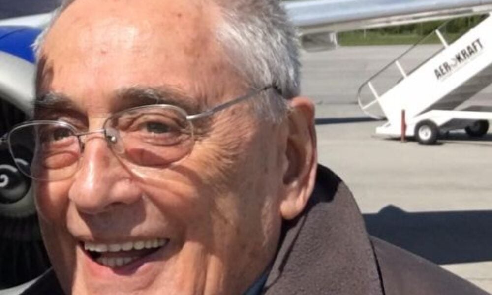 Horia Moculescu, ținut în viață de aparate. Ce spun medicii despre starea lui