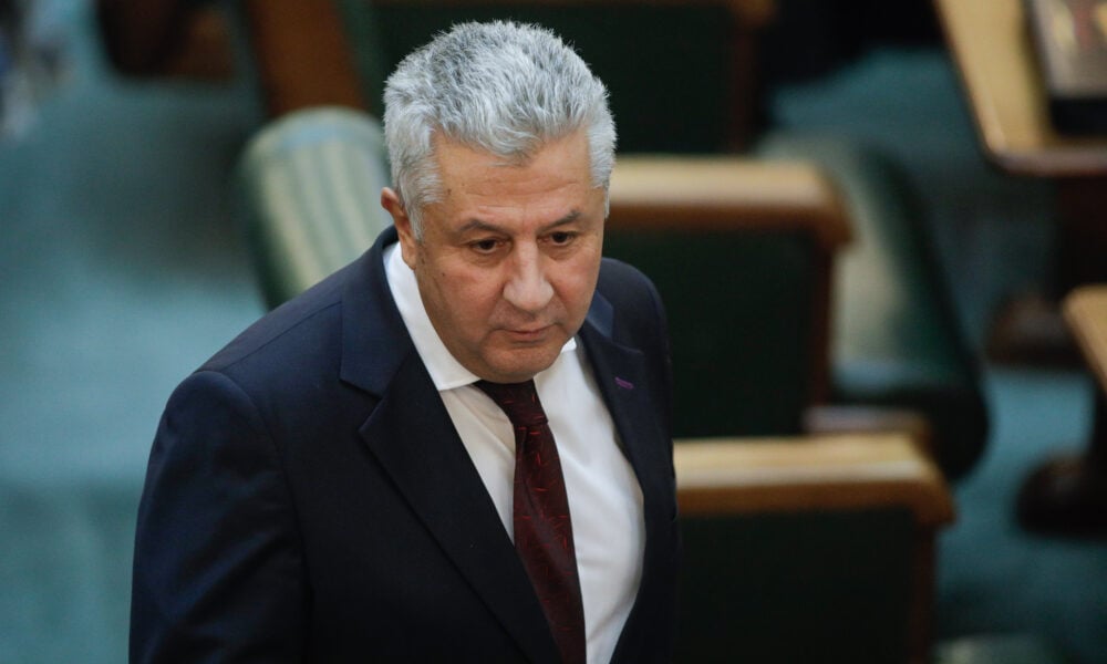 INTERVIU S-a întors Florin Iordache. Îl critică pe Bolojan pentru pensiile speciale