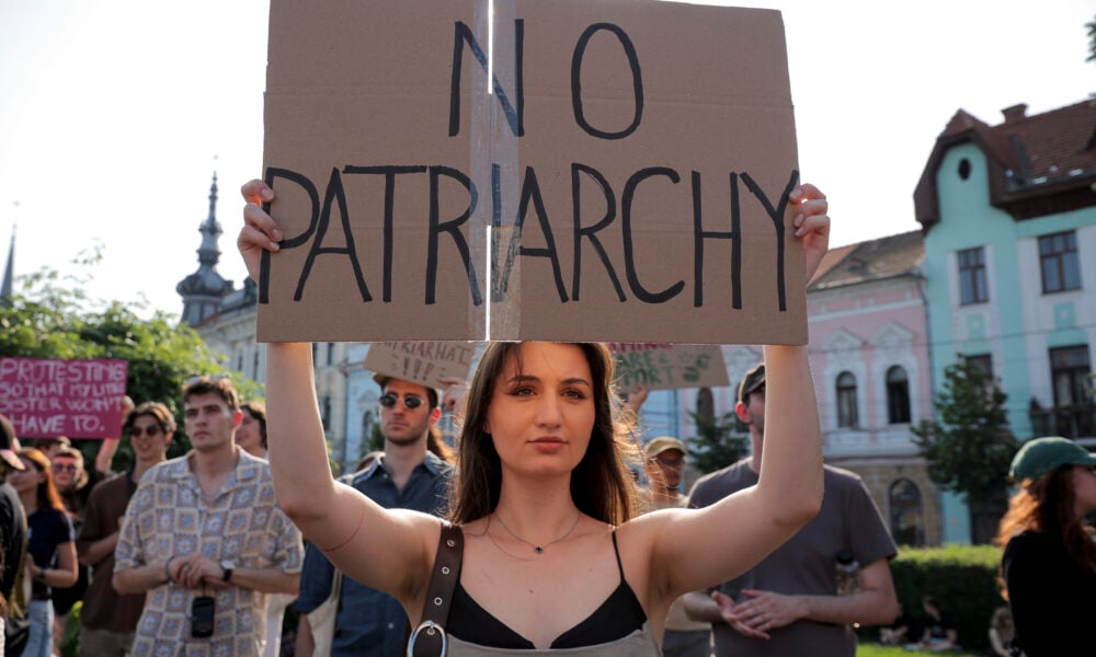 Derapajele politicienilor în discursul referitor la femei. Cazuri flagrante