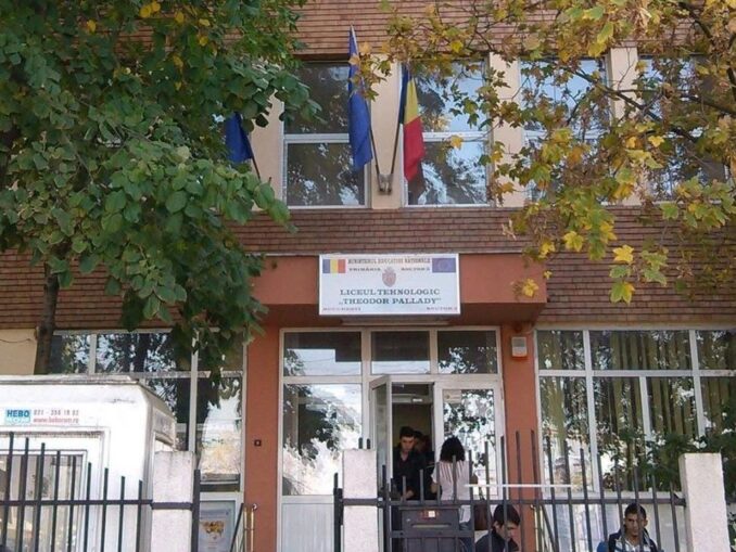 Alertă la un liceu din Capitală. Elevii au fost evacuți (update)