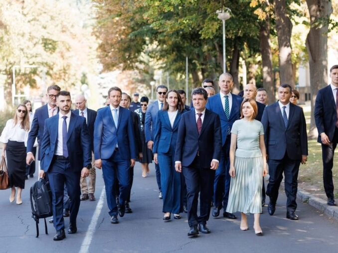 Merge Nicușor Dan în partidul patronat de Macron? Răspunsul lui Barna