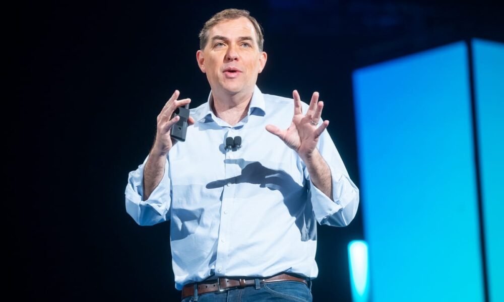 Ei nu vor fi șomeri! Ce își învață copiii CEO-ul Amazon Web Services, ca să nu fie înlocuiți la job de AI