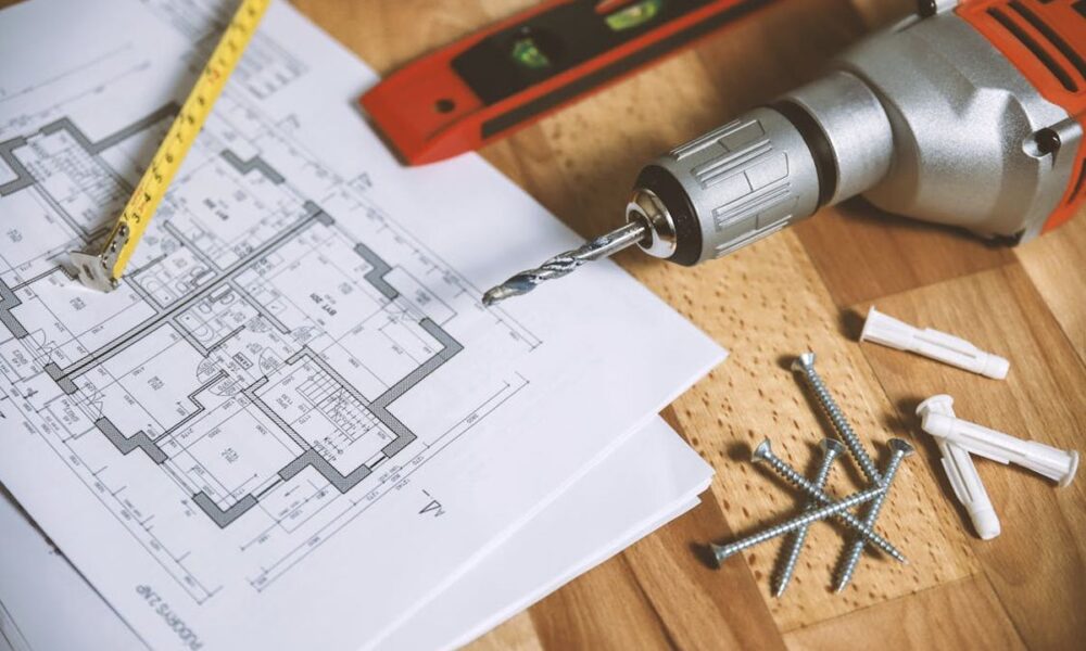 Cât costă să renovezi și să mobiliezi o locuință în 2025