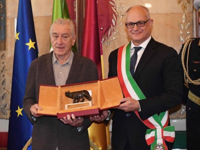 Robert de Niro îl onorează pe românul mort la Roma