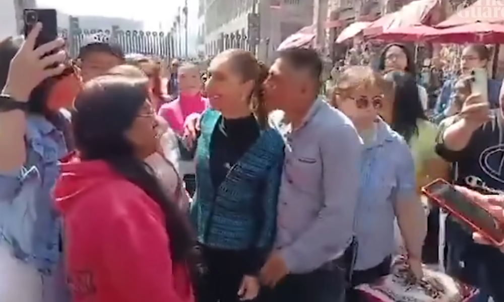 Momentul în care președinta Mexicului e agresată pe stradă VIDEO