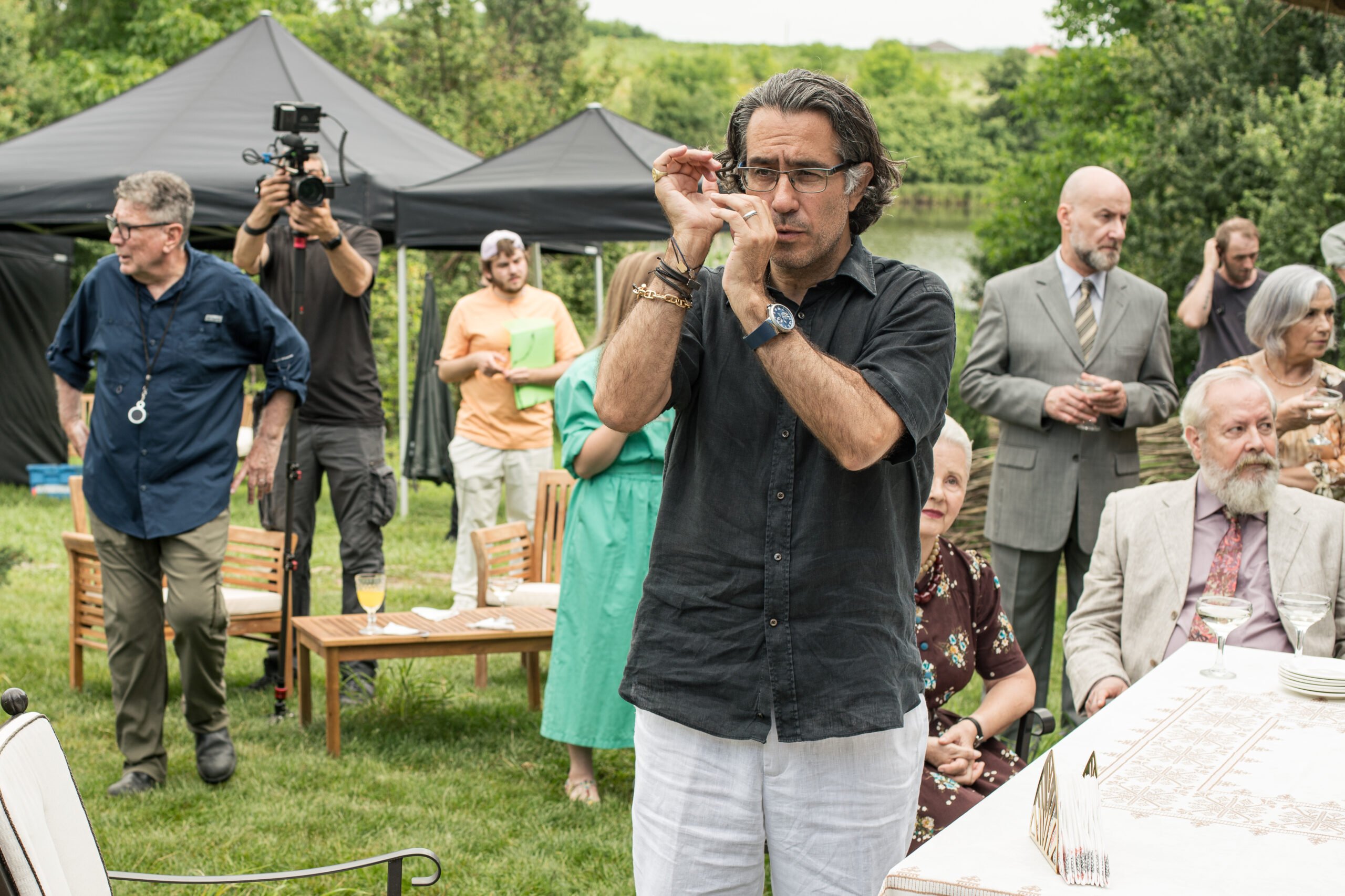 Serge Celibidachi dând indicații la filmările The Yellow Tie FOTO Marineci