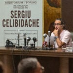 Serge Celibidachi prezentând Cravata galbenă FOTO Marineci