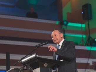 Băsescu: Nicușor Dan nu poate servi țara
