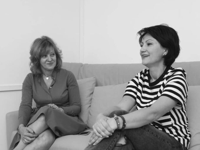 Doamnele de la Dăruiește viață și-au pus poalele-n cap